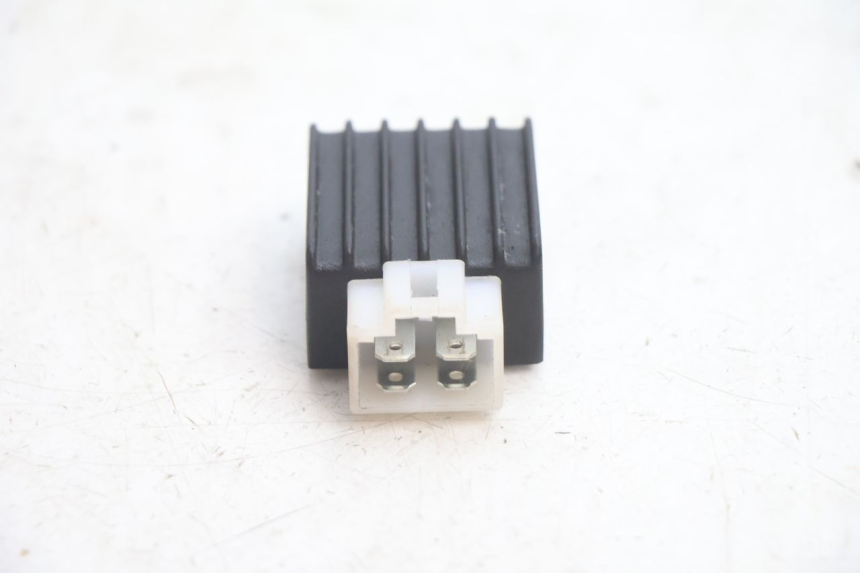 photo de REGULATEUR CHARGE LONGJIA LJ50QT 8M 2T 50 (2010 - 2017) - Zoom état d’usage