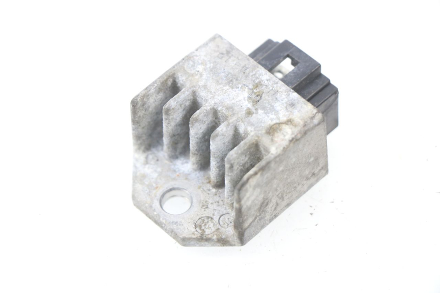 photo de REGULATEUR CHARGE PEUGEOT LUDIX 50 (2008 - 2017)