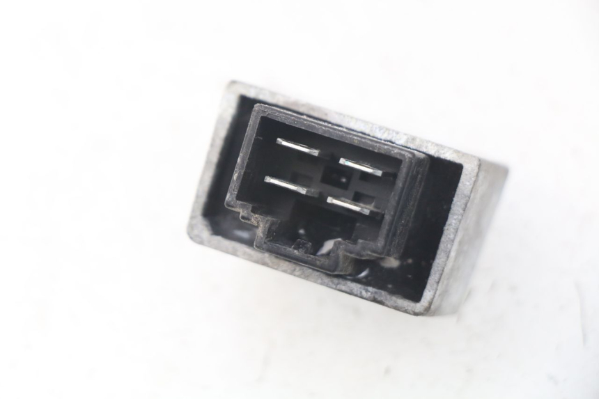 photo de REGULATEUR CHARGE PEUGEOT LUDIX 50 (2008 - 2017)