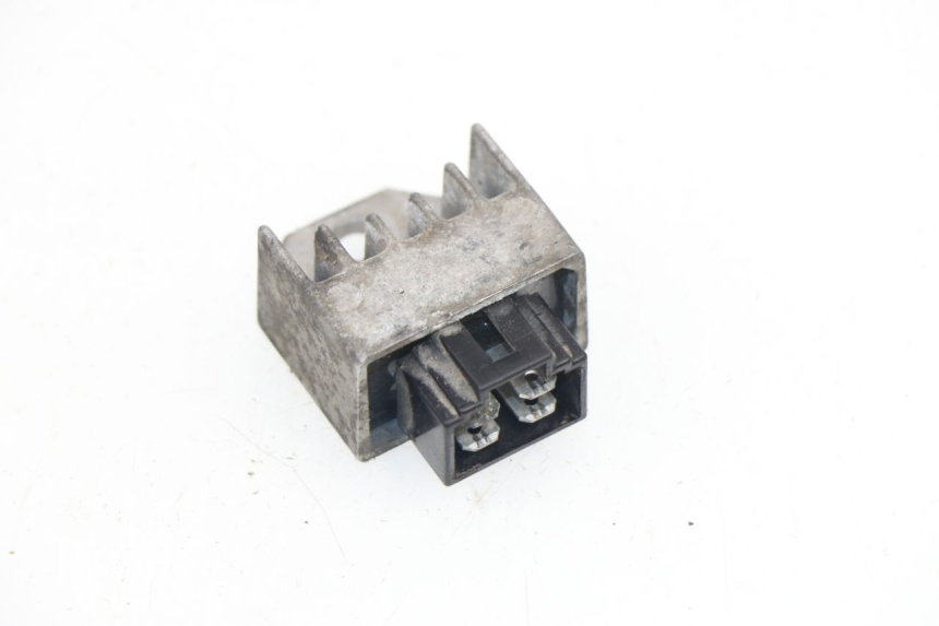 photo de REGULATEUR CHARGE PEUGEOT LUDIX 50 (2008 - 2017)