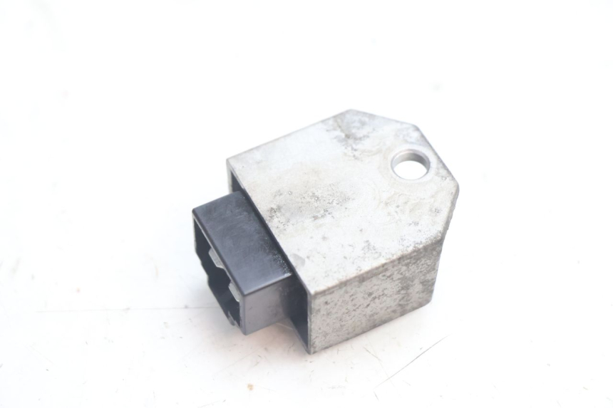 photo de REGULATEUR CHARGE PEUGEOT LUDIX SNAKE 2T 50 (2004 - 2014) - Autre angle de vue
