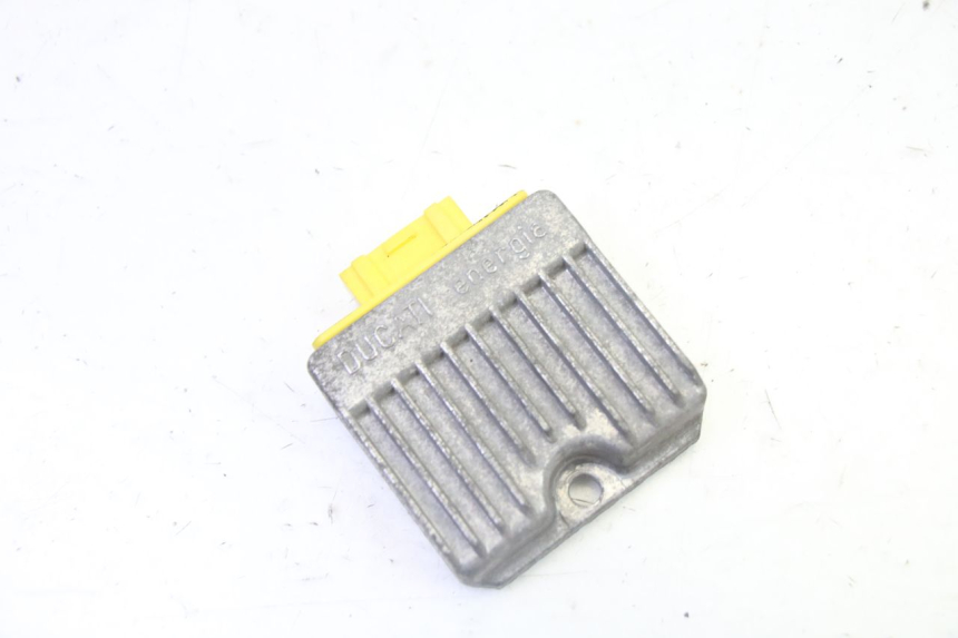 photo de REGULATEUR CHARGE PIAGGIO LXV 4T 50 (2009 - 2013)