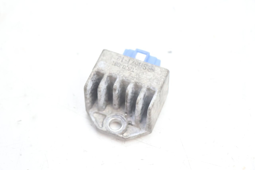 photo de REGULATEUR CHARGE MBK MACH G AC 50 (2002 - 2014) - Détail de la pièce