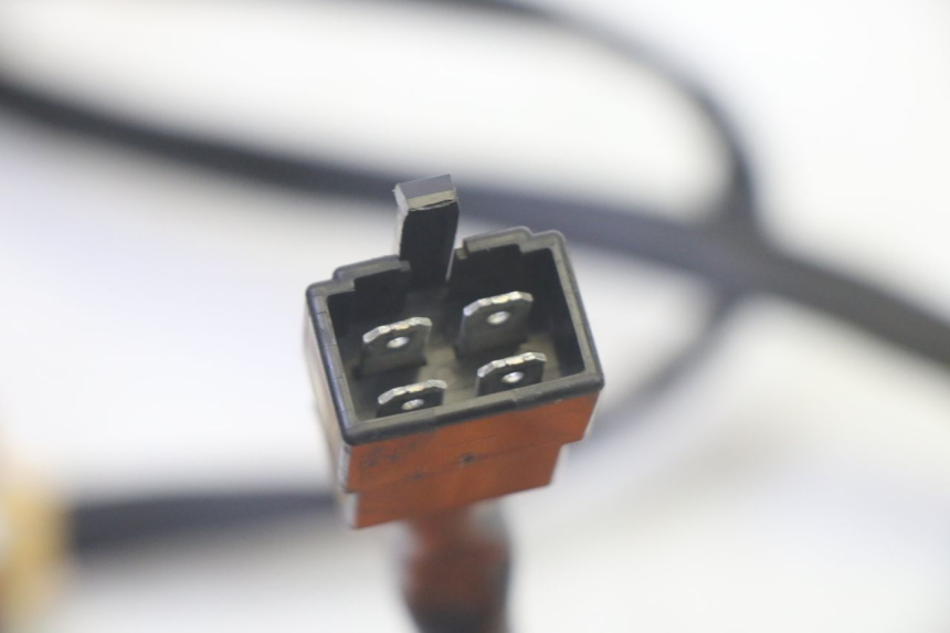 photo de RÉGULATEUR DE CHARGE PIAGGIO MP3 LT 400 (2007 - 2012) - État de surface