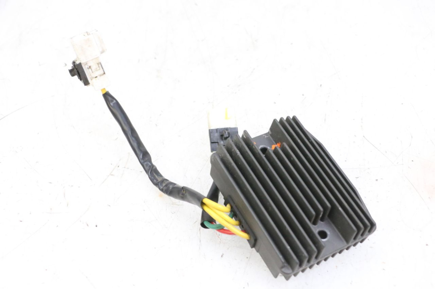 photo de RÉGULATEUR DE CHARGE PIAGGIO MP3 500 (2014 - 2017) - Pièce contrôlée