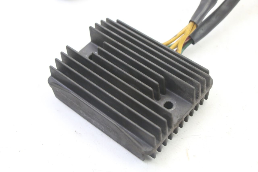 photo de REGULATEUR CHARGE PIAGGIO MP3 500 (2011 - 2015)