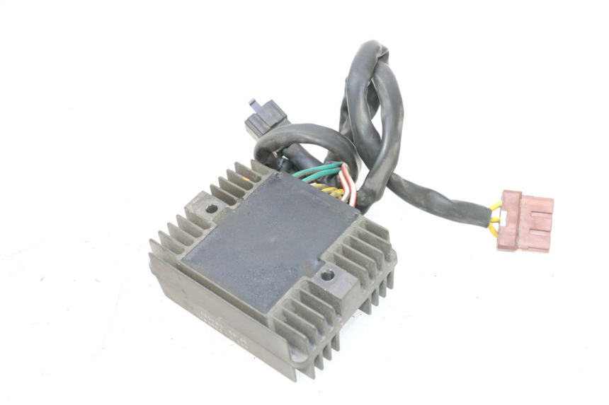 photo de RÉGULATEUR DE CHARGE PIAGGIO MP3 RL 250 (2006 - 2010) - Vue d’ensemble