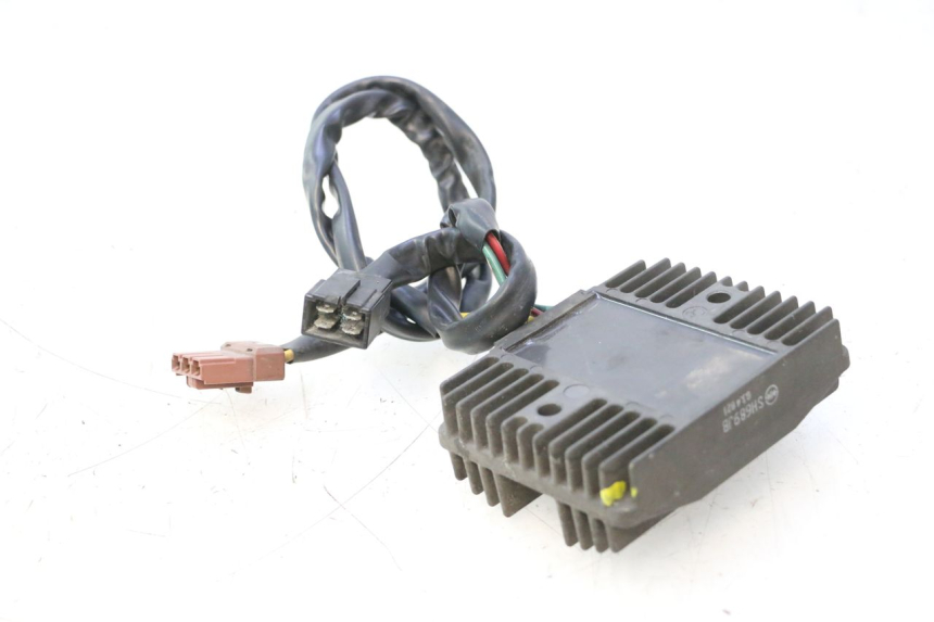 photo de REGULATEUR CHARGE PIAGGIO MP3 500 (2011 - 2015) - État de surface