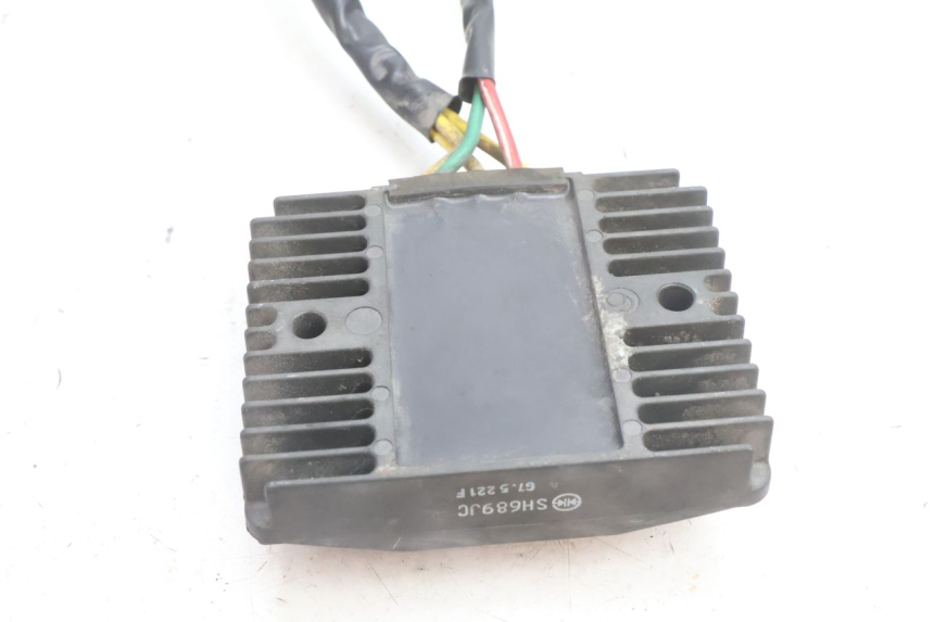 photo de REGULATEUR CHARGE PIAGGIO MP3 500 (2016 - 2018) - Vue d’ensemble