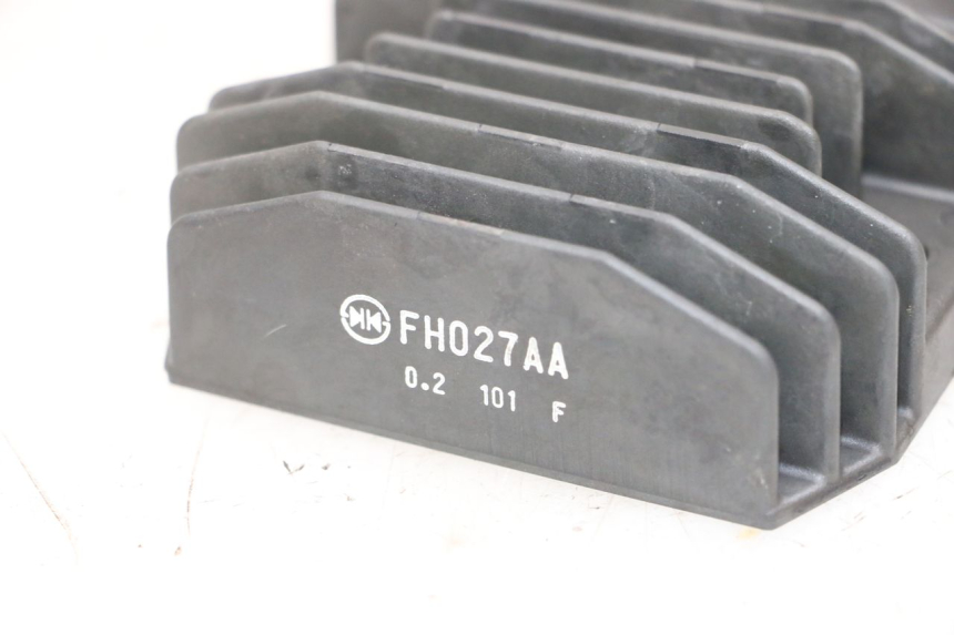 photo de REGULATEUR CHARGE YAMAHA MT-07 MT07 ABS 700 (2018 - 2020) - Points de fixation