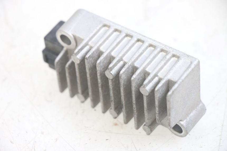 photo de REGULATEUR CHARGE YAMAHA NEOS NEO'S 4T 50 (2008 - 2016)
