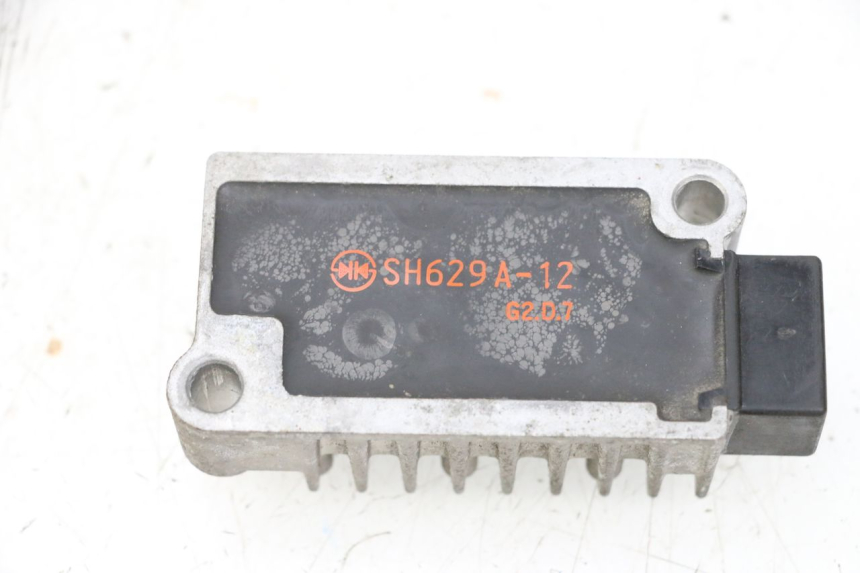 photo de REGULATEUR CHARGE YAMAHA NEOS NEO'S 4T 50 (2008 - 2016) - Détail de la pièce