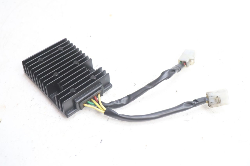 photo de REGULATEUR CHARGE KYMCO LIKE 4T 50 (2019 - 2025) - Détail de la pièce