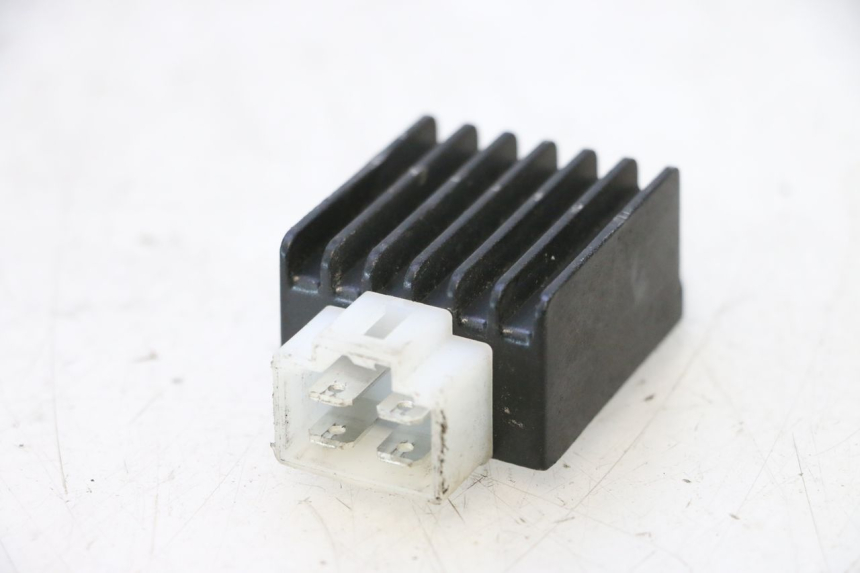 photo de RÉGULATEUR DE CHARGE JM MOTORS OLDIES 4T 50 (2010 - 2020) - Détail de la pièce