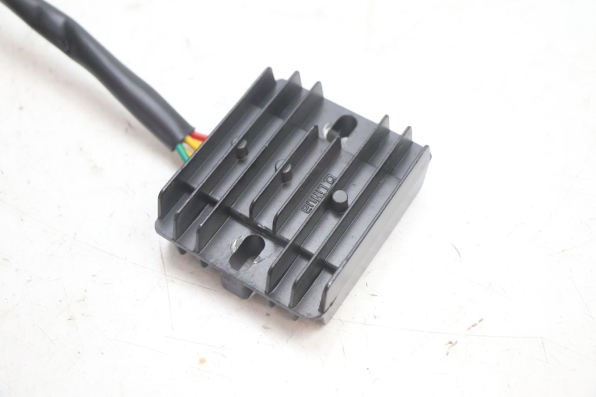 photo de REGULATEUR CHARGE JM MOTORS OLDIES 4T 50 (2020 - 2026) - Détail de la pièce