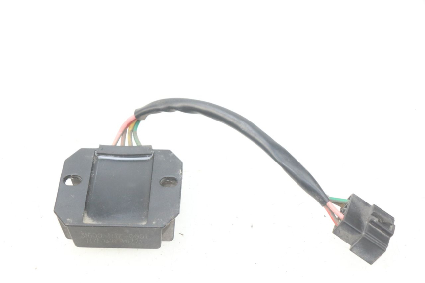 photo de REGULATEUR CHARGE SYM ORBIT III 3 4T 50 (2018 - 2021) - Zoom état d’usage