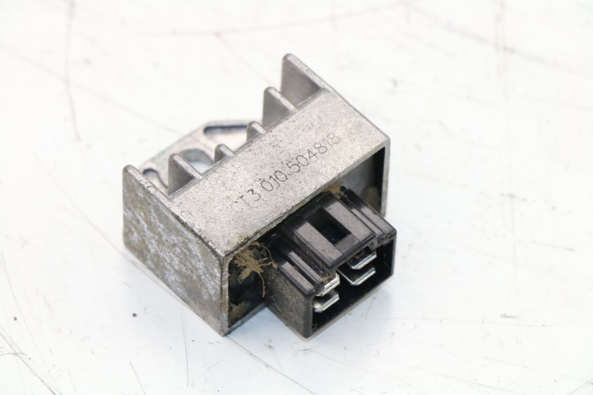 photo de REGULATEUR CHARGE PEUGEOT KISBEE 4T 50 (2010 - 2017)