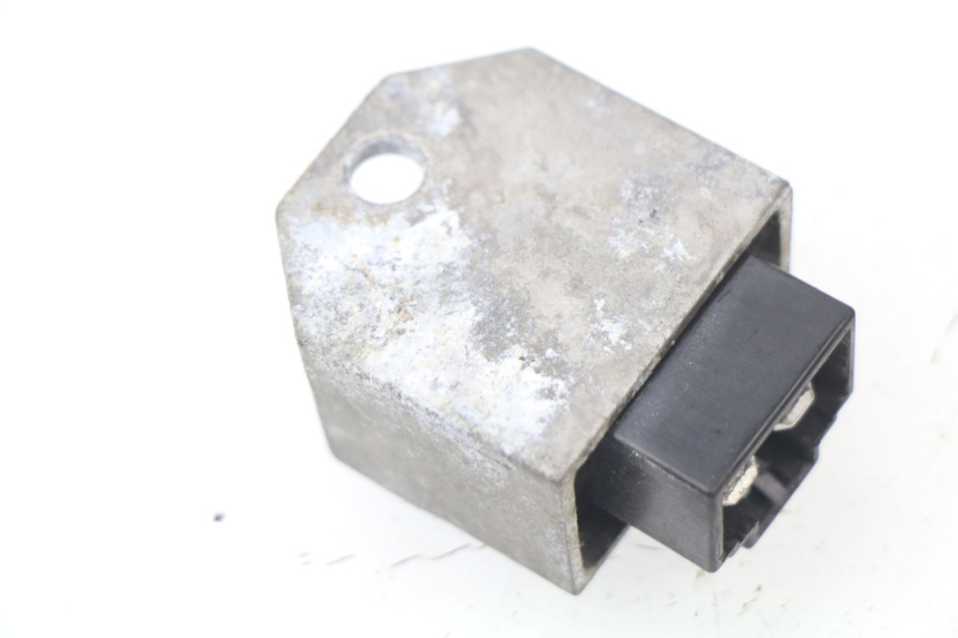 photo de REGULATEUR CHARGE PEUGEOT LUDIX ONE 50 (2004 - 2006)