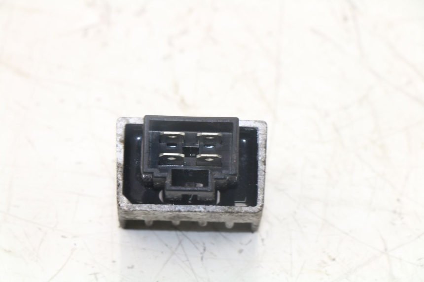 photo de REGULATEUR CHARGE PEUGEOT LUDIX PRO 2T 50 (2010 - 2017)