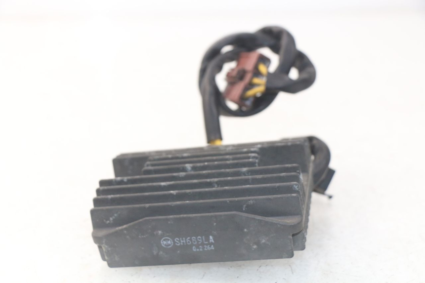photo de REGULATEUR CHARGE PEUGEOT SATELIS 500 (2007 - 2013)