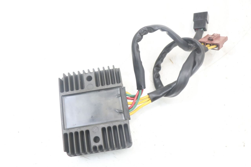 photo de REGULATEUR CHARGE PEUGEOT SATELIS 125 (2006 - 2009)