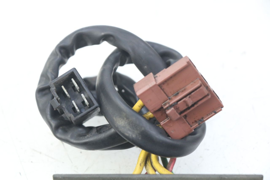 photo de REGULATEUR CHARGE PEUGEOT SATELIS COMPRESSOR K15 125 (2006 - 2009)