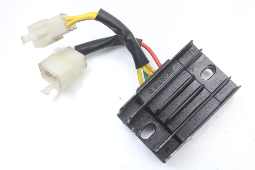 photo de REGULATEUR CHARGE PEUGEOT STREETZONE I 2T 50 (2018 - 2020)