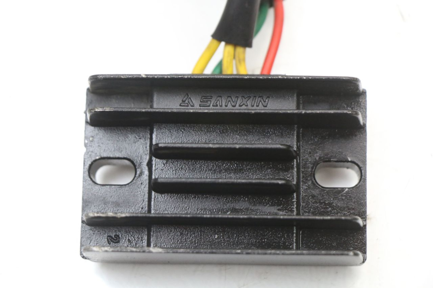 photo de REGULATEUR CHARGE PEUGEOT STREETZONE I 2T 50 (2018 - 2020)