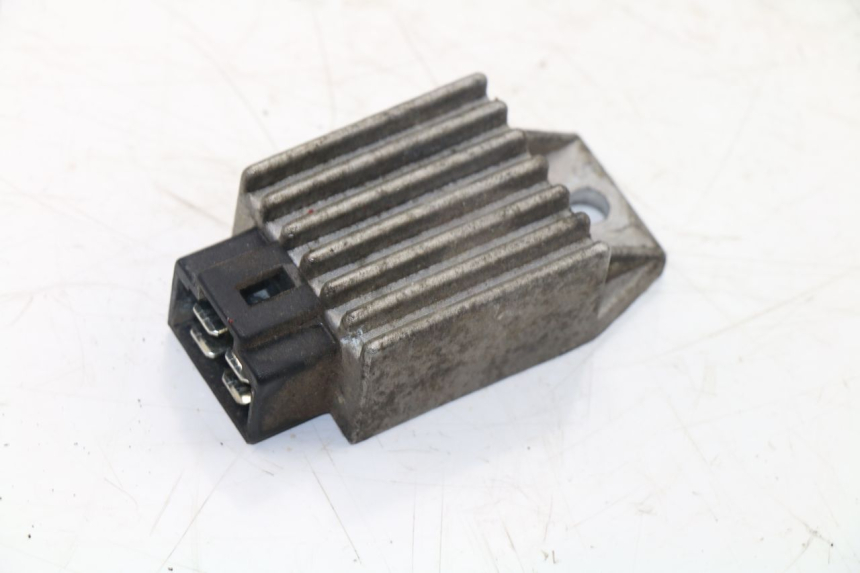 photo de REGULATEUR CHARGE PEUGEOT TREKKER TKR 50 (2005 - 2014)