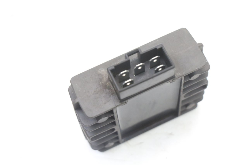photo de REGULATEUR CHARGE PEUGEOT VIVACITY 125 (2010 - 2017)