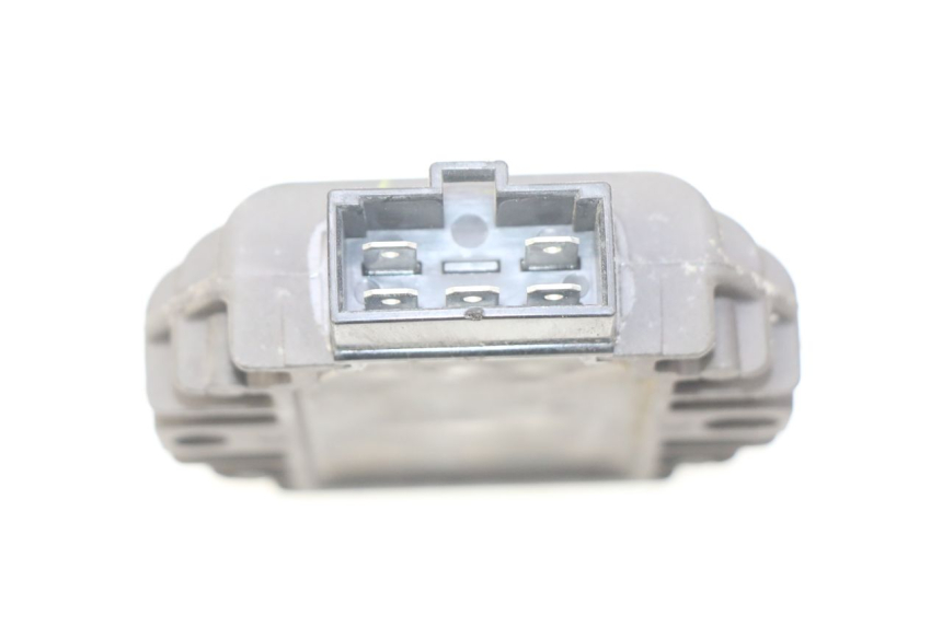 photo de REGULATEUR CHARGE PIAGGIO LIBERTY IGET 4T 50 (2015 - 2020)