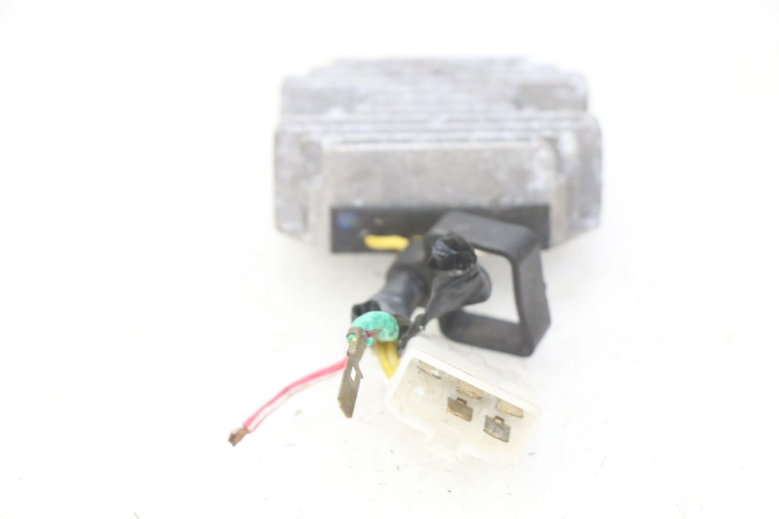 photo de REGULATEUR CHARGE PIAGGIO LIBERTY IGET 4T 50 (2015 - 2020)