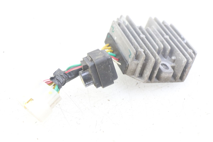 photo de REGULATEUR CHARGE PIAGGIO LIBERTY IGET 4T 50 (2015 - 2020)