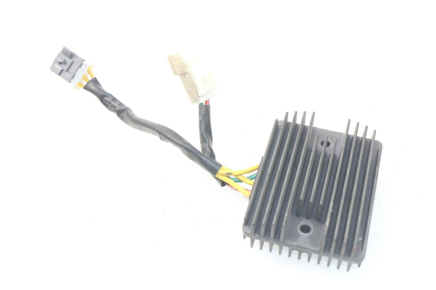 photo de REGULATEUR CHARGE PIAGGIO MP3 HPE 500 (2019 - 2022)