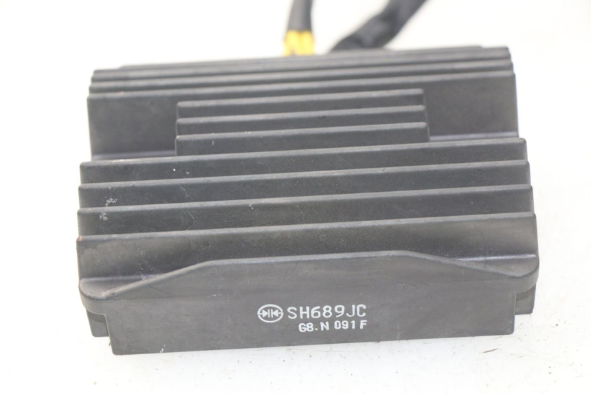 photo de REGULATEUR CHARGE PIAGGIO MP3 HPE 500 (2019 - 2022)