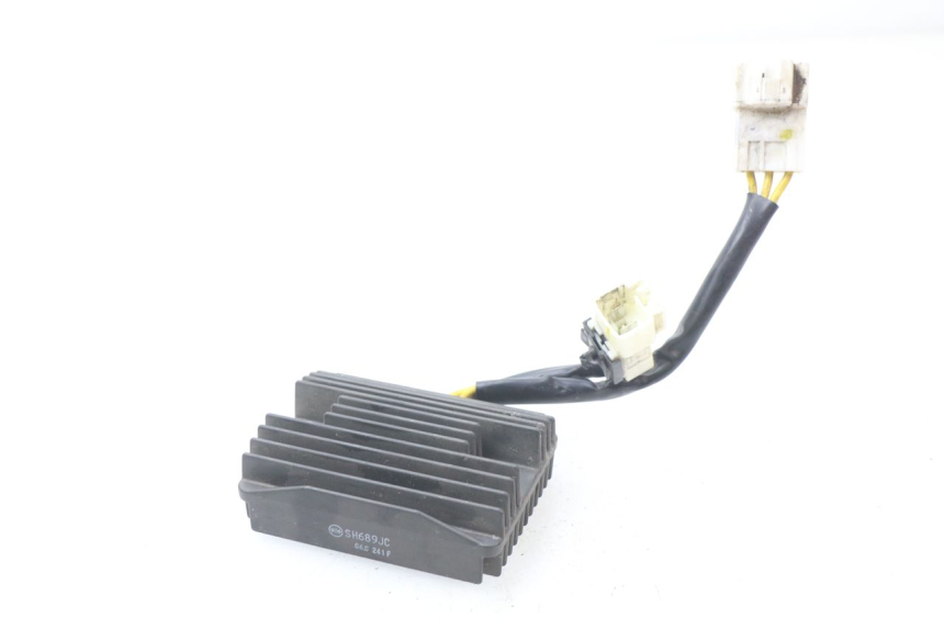 photo de REGULATEUR CHARGE PIAGGIO VESPA GTS IE ABS 300 (2016 - 2018)