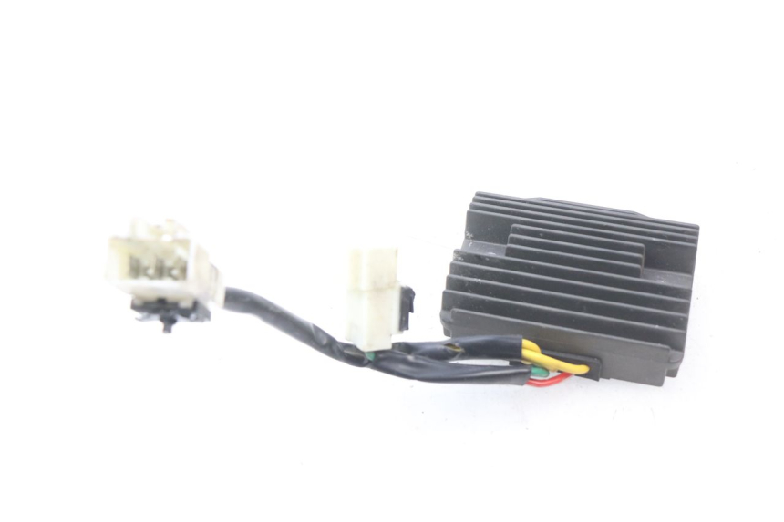 photo de REGULATEUR CHARGE PIAGGIO VESPA GTS IE ABS 300 (2016 - 2018)