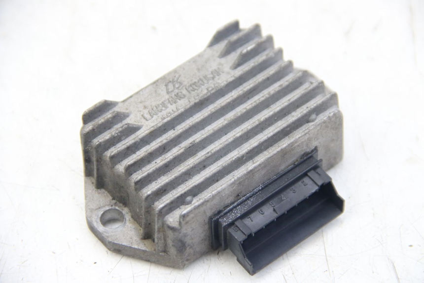 photo de RÉGULATEUR DE CHARGE PIAGGIO VESPA SPRINT 2T 50 (2014 - 2018)