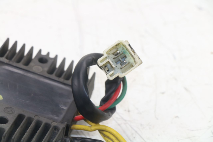 photo de REGULATEUR CHARGE PIAGGIO X10 500 (2012 - 2018)