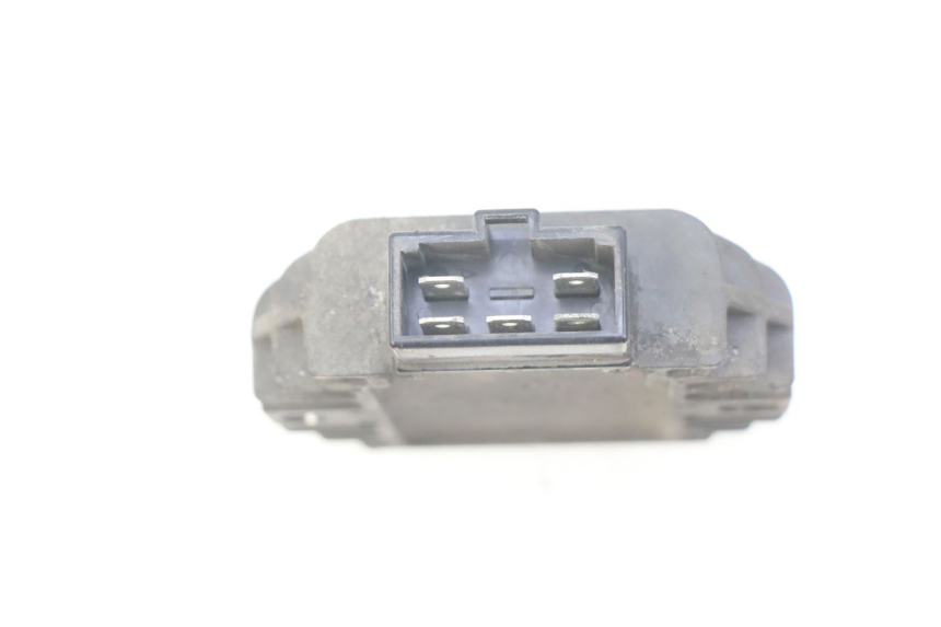 photo de REGULATEUR CHARGE PIAGGIO X8 125 (2004 - 2007)