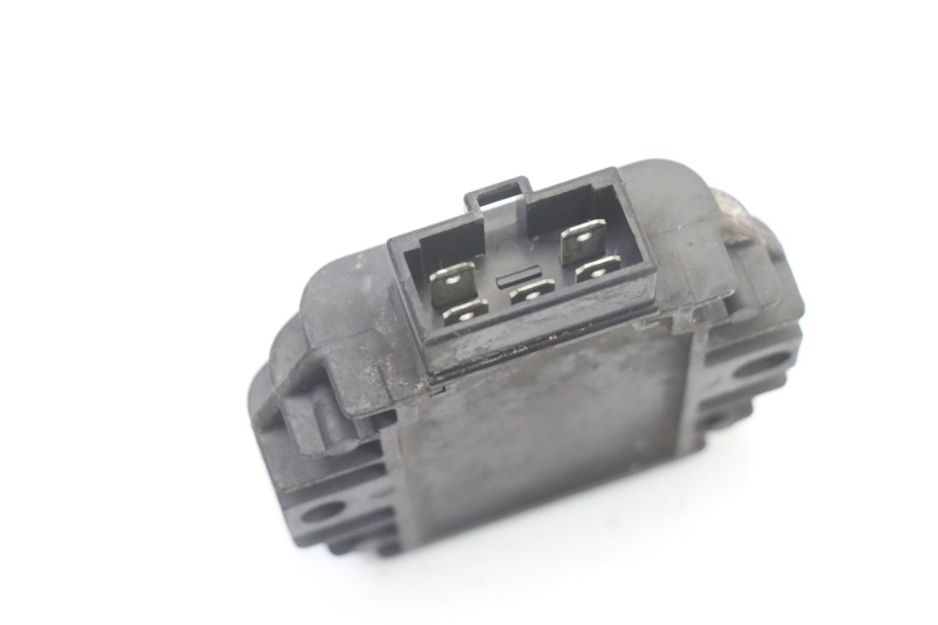 photo de REGULATEUR CHARGE PIAGGIO X8 125 (2004 - 2007)