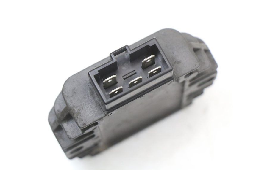 photo de REGULATEUR CHARGE PIAGGIO X9 125 (2000 - 2003)