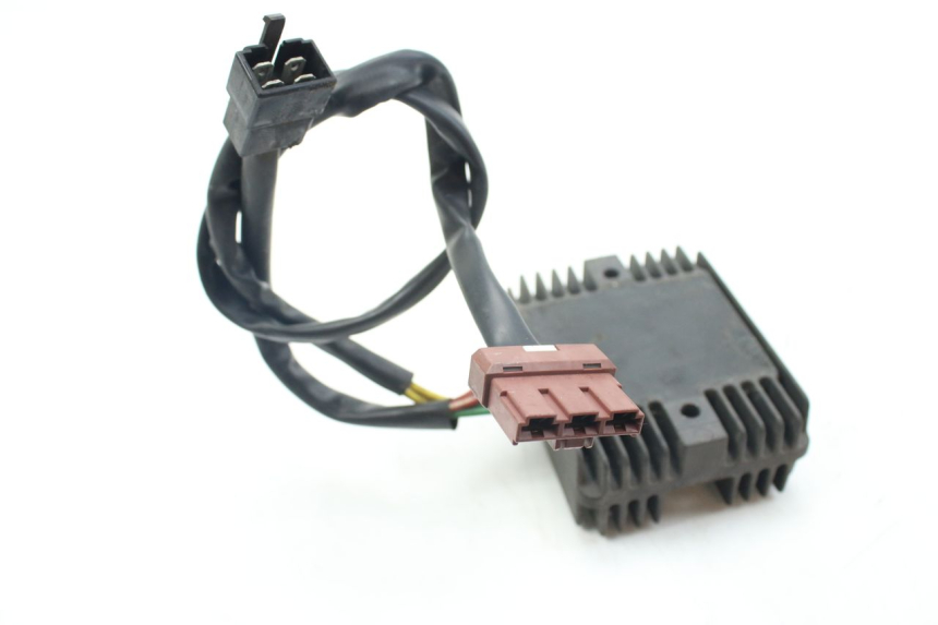 photo de REGULATEUR CHARGE PIAGGIO X9 EVOLUTION 500 (2003 - 2005)