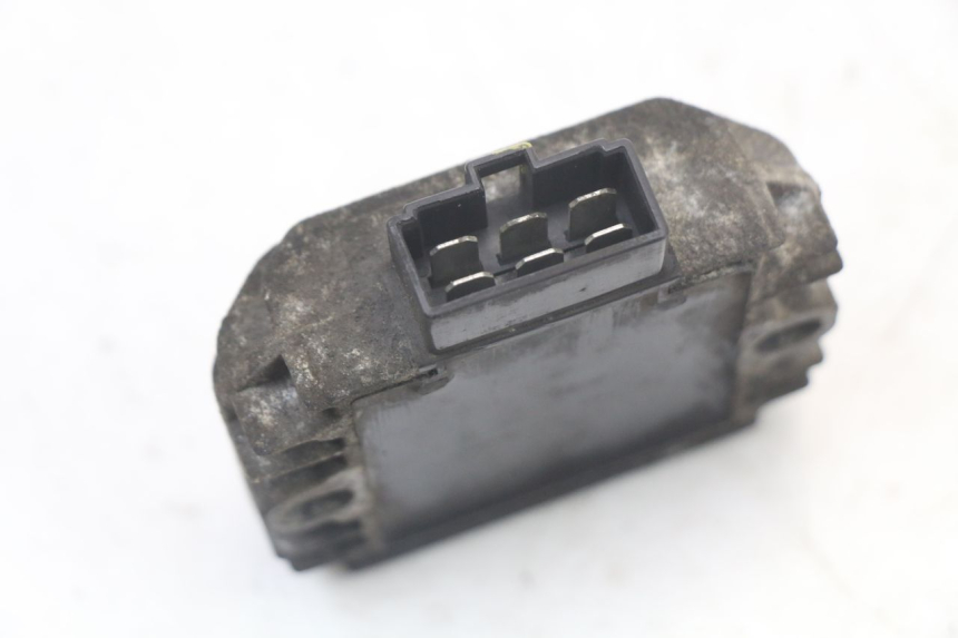 photo de REGULATEUR CHARGE PIAGGIO XEVO - X EVO 125 (2007 - 2016)