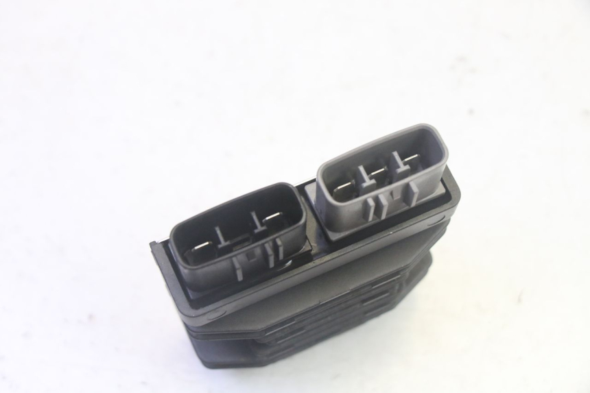 photo de REGULATEUR CHARGE BMW R GS 1250 (2021 - 2024) - Autre angle de vue