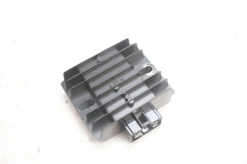 photo de REGULATEUR CHARGE JM MOTORS R-MAX TECH 50 (2024 - 2026) - Vue principale