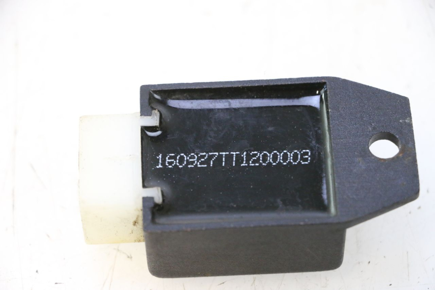 photo de REGULATEUR CHARGE ORCAL RAPTOR 50 (2015 - 2021) - Zoom état d’usage