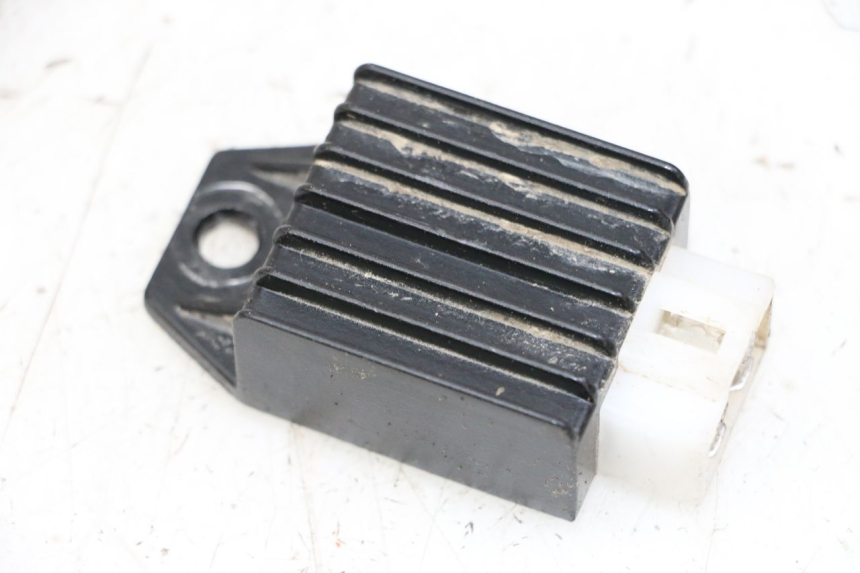 photo de REGULATEUR CHARGE APOLLO RFZ 125