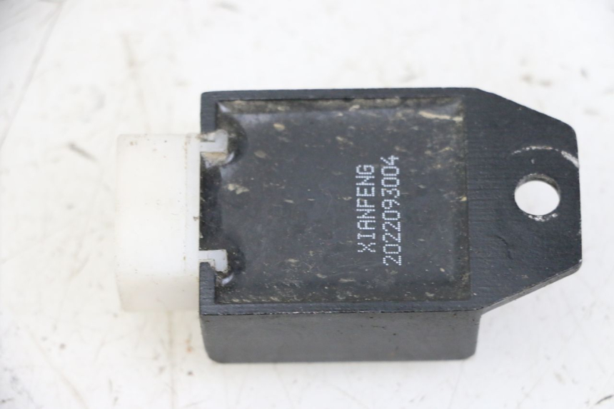 photo de REGULATEUR CHARGE APOLLO RFZ 125