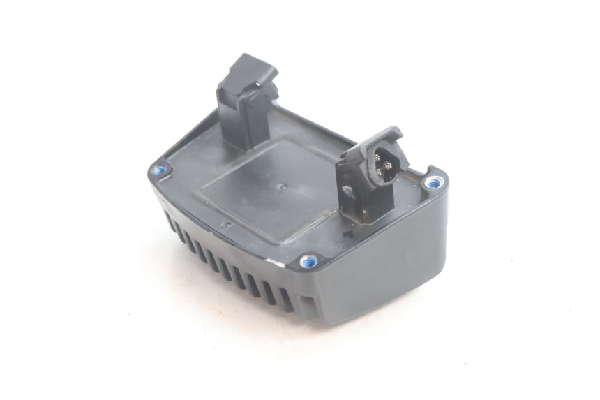 photo de REGULATEUR CHARGE HARLEY DAVIDSON ROAD GLIDE FLTRXSE 1920 (2018 - 2022) - Gros plan technique